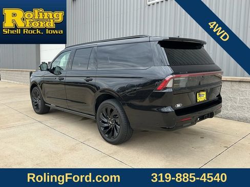 Used 2025 Lincoln Navigator L Reserve w/ Jet Appearance Package AWD/4WD image 3