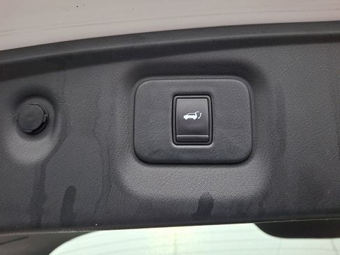 Used 2019 INFINITI QX60 Luxe w/ Essential Package image 31