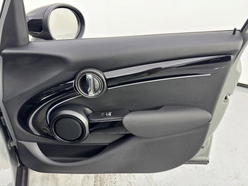 Used 2023 MINI Cooper S image 40