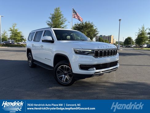 Used 2022 Jeep Wagoneer Series III AWD/4WD image 1