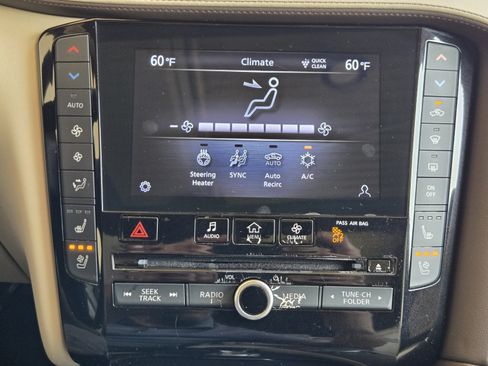 Used 2021 INFINITI QX50 Autograph w/ Accent Package FWD image 17