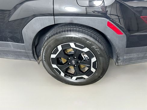 Used 2025 Hyundai Santa Fe SEL FWD image 11