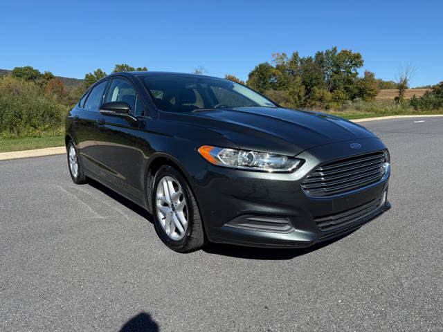Used 2016 Ford Fusion SE FWD image 3