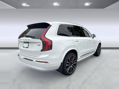 New 2026 Volvo XC90 B6 Plus w/ Protection Package AWD/4WD image 9