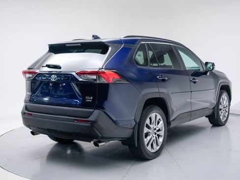 Used 2021 Toyota RAV4 XLE Premium AWD/4WD image 21