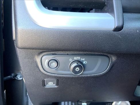 Used 2019 GMC Terrain SLE w/ Driver Convenience Package FWD image 35