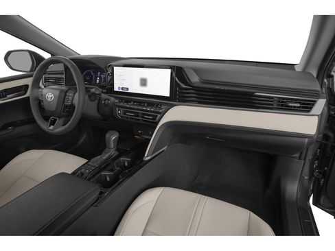Used 2026 Toyota Camry XLE FWD image 42