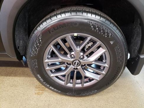 New 2026 Nissan Rogue S image 22