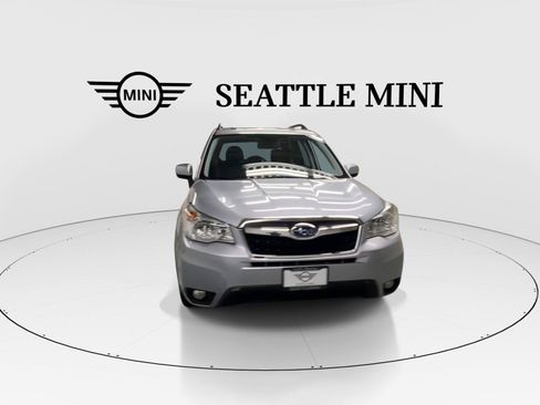 Used 2015 Subaru Forester 2.5i Limited AWD/4WD image 4