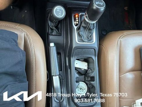 Used 2021 Jeep Wrangler Unlimited Sahara AWD/4WD image 19