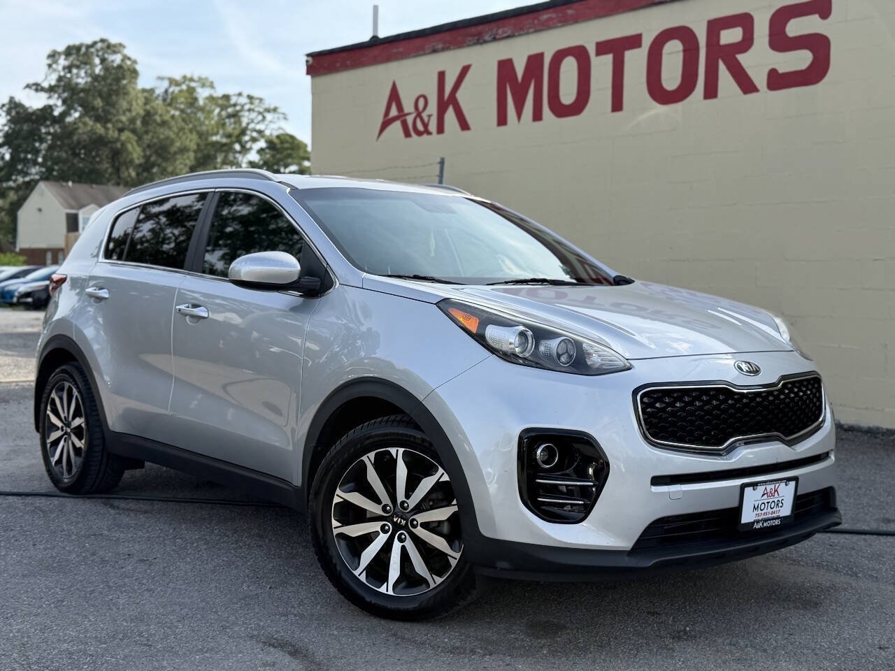 Used 2017 Kia Sportage EX FWD image 1