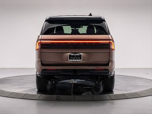 New 2026 Lincoln Navigator Black Label AWD/4WD image 4