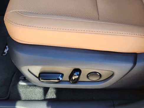 New 2026 Lexus RX 350 image 17