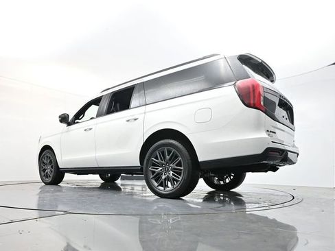 New 2025 Ford Expedition Max Platinum w/ Stealth Performance Package image 33
