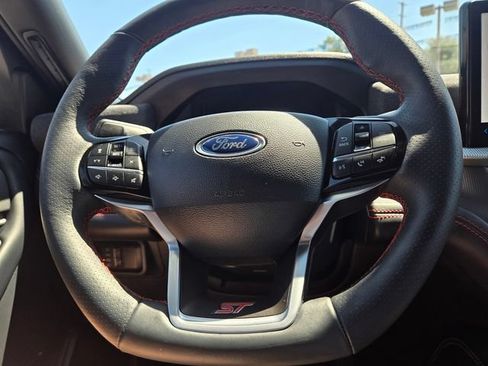 Used 2025 Ford Explorer ST AWD/4WD image 26
