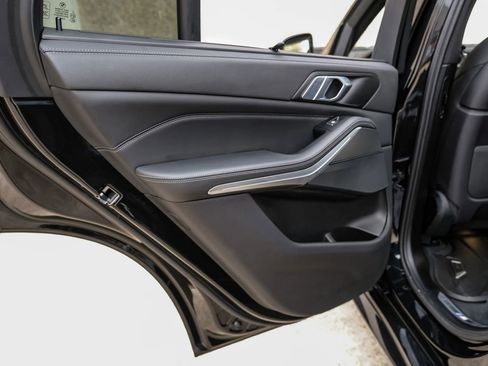 Used 2023 BMW X5 sDrive40i w/ Executive Package image 46