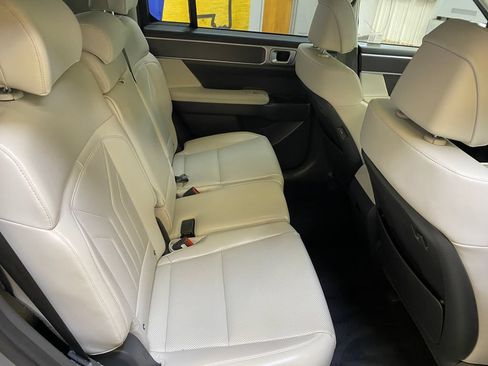 Used 2026 Hyundai Santa Fe SEL FWD image 27