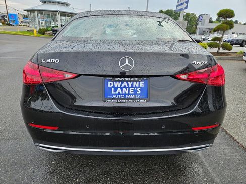 Used 2022 Mercedes-Benz C 300 4MATIC Sedan image 3