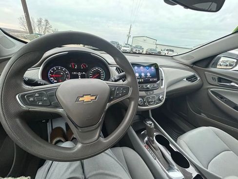 Used 2020 Chevrolet Malibu LS image 11