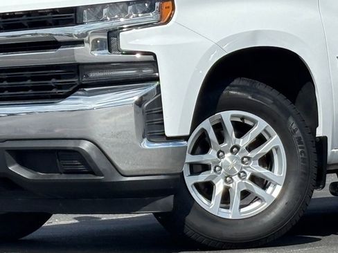 Used 2020 Chevrolet Silverado 1500 LT w/ Texas Edition image 2