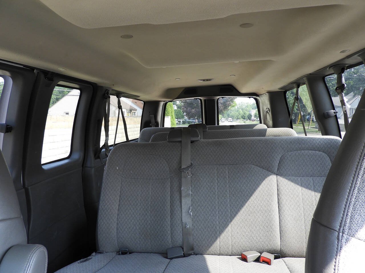 Used 2016 Chevrolet Express 2500 LT w/ LT Preferred Equipment Group RWD image 21