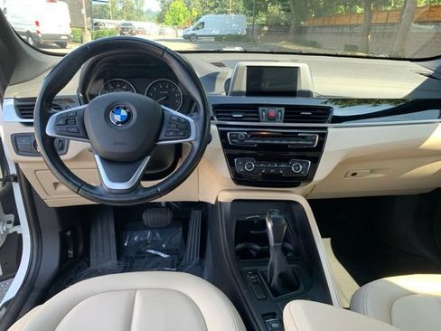 Used 2018 BMW X1 sDrive28i FWD image 15