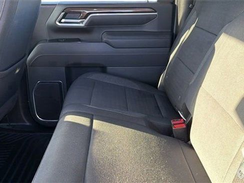 Used 2025 Chevrolet Silverado 2500 LT w/ Convenience Package image 17