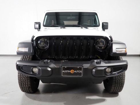 Used 2023 Jeep Wrangler Willys image 34