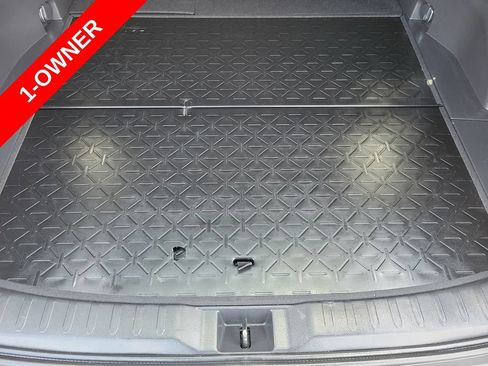Used 2024 Toyota RAV4 XLE FWD image 11