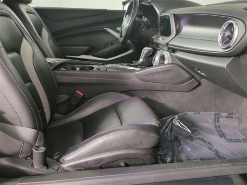 Used 2018 Chevrolet Camaro LT image 26