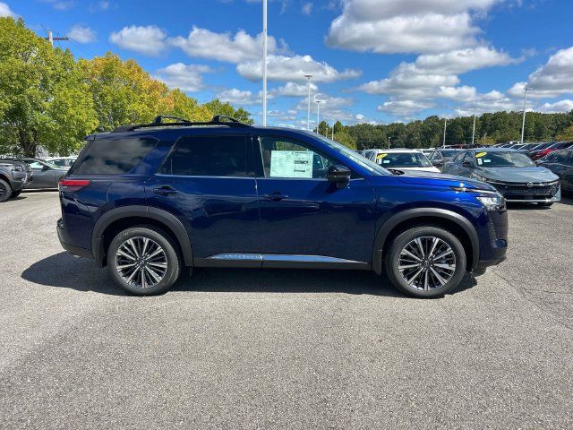 New 2026 Nissan Pathfinder Platinum AWD/4WD image 2