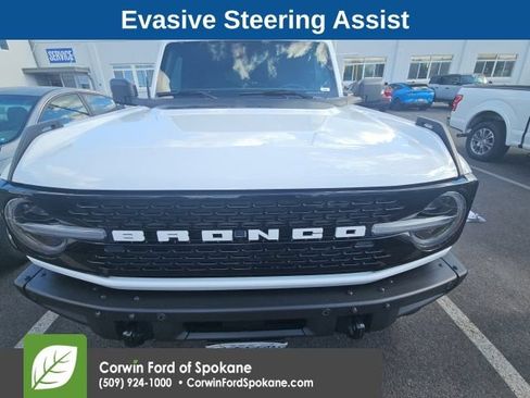 Used 2022 Ford Bronco Wildtrak AWD/4WD image 9