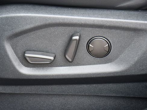 Used 2024 Ford Edge SEL w/ Convenience Package image 25