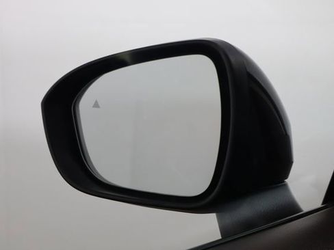 Used 2021 Nissan Rogue SV FWD image 37