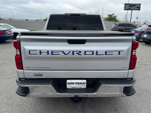 Used 2019 Chevrolet Silverado 1500 LT w/ Texas Edition image 5