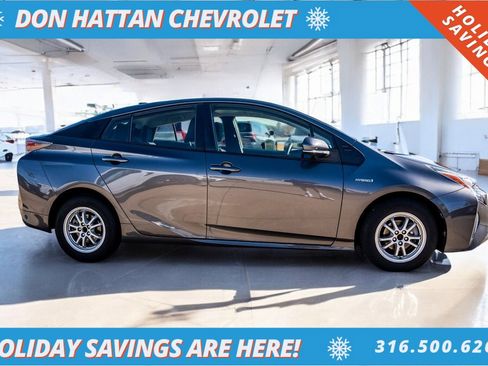 Used 2016 Toyota Prius Two image 27