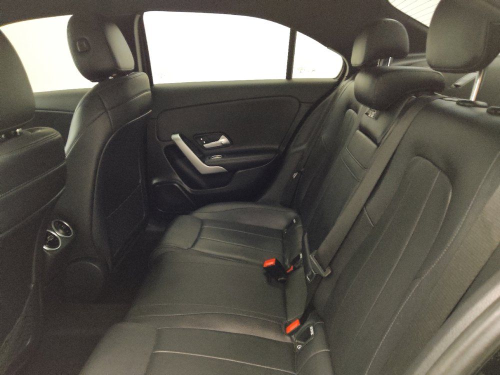 Used 2020 Mercedes-Benz A 220 w/ Premium Package image 18