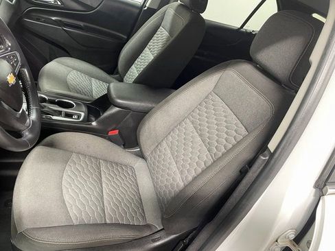 Used 2018 Chevrolet Equinox LT image 12