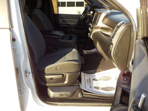 Used 2022 RAM 2500 Big Horn image 25