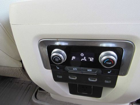 Used 2021 GMC Yukon Denali w/ Denali Ultimate Package image 12