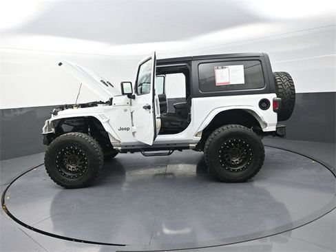 Used 2020 Jeep Wrangler Sport image 34