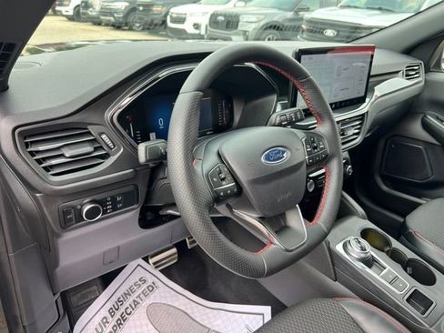 Certified 2024 Ford Escape ST-Line w/ Tech Pack #1 AWD/4WD image 7