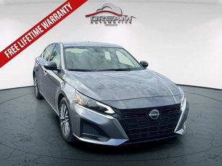 Certified 2024 Nissan Altima 2.5 SV image 1