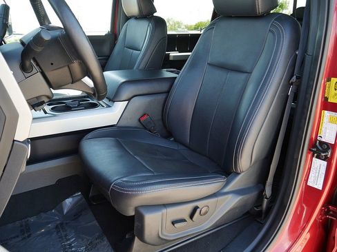 Used 2022 Ford F250 Lariat w/ Black Appearance Package AWD/4WD image 15