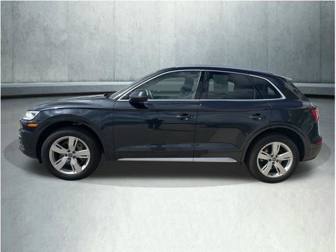 Used 2018 Audi Q5 2.0T Premium Plus w/ Premium Plus Package AWD/4WD image 2