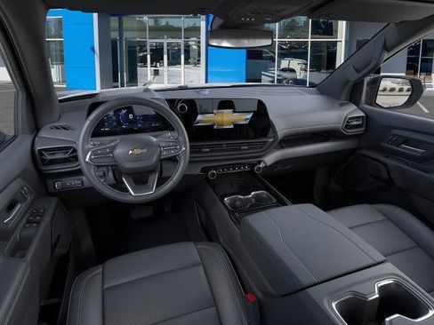 New 2026 Chevrolet Silverado EV LT image 40