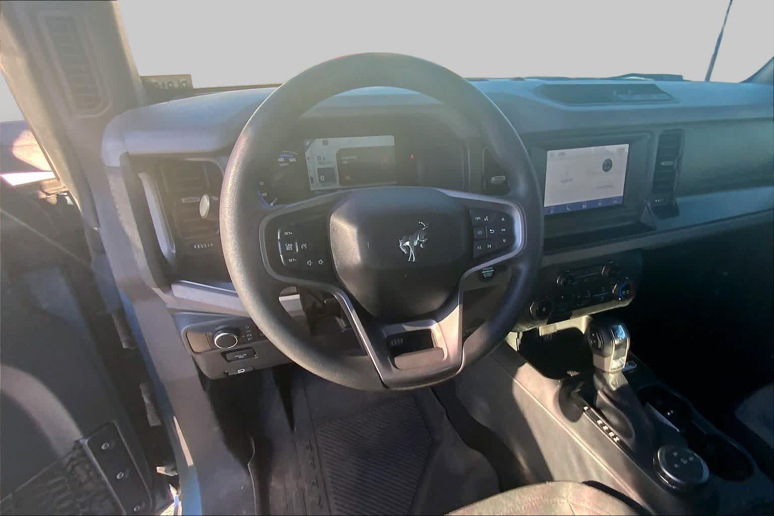 Used 2023 Ford Bronco 2-Door AWD/4WD image 5