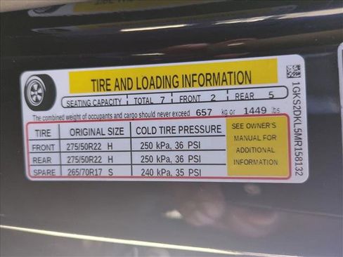 Used 2021 GMC Yukon Denali w/ Denali Premium Package AWD/4WD image 29