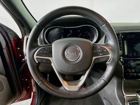 Used 2021 Jeep Grand Cherokee Laredo X image 11