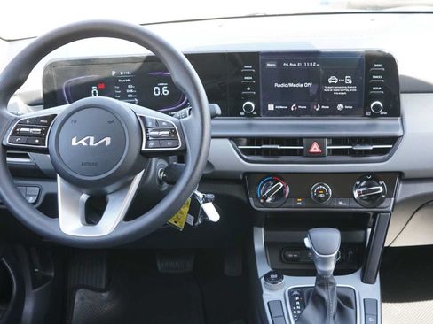 Certified 2026 Kia Seltos LX FWD image 22